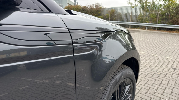 Land Rover Range Rover Evoque 1.5 P270e Hoxton Edition 5dr Auto Hatchback - Image 24